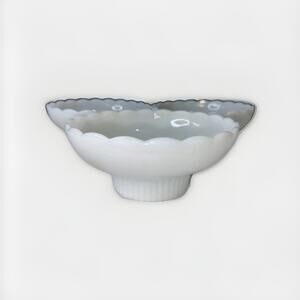 Set of 3 E. O. Brody Co. Milk Glass Bowls M2000 Scalloped Edge Vintage